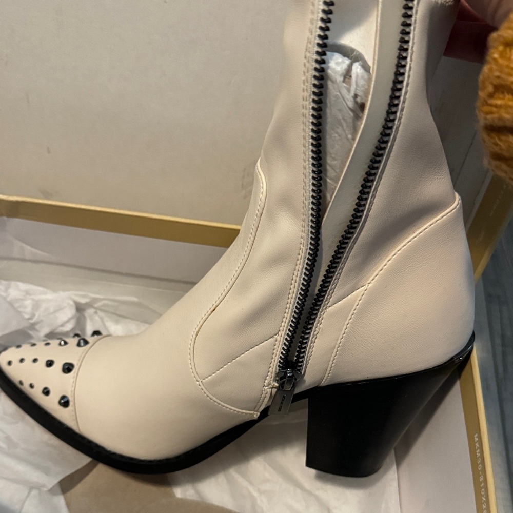 Michael Kors Ivory Over Heeled Bootie - Picture 5 of 5